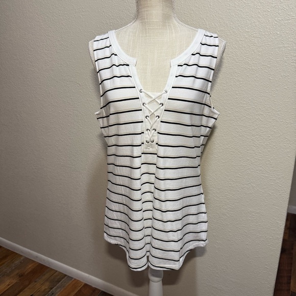 White House Black Market Tops - White House Black Market -  White, Black & Tan Striped Sleeveless Top - NWT - Lg